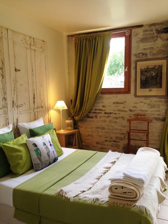 Cote-Serein - Les Chambres Du Clos-Malo Noyers-sur-Serein Exterior foto